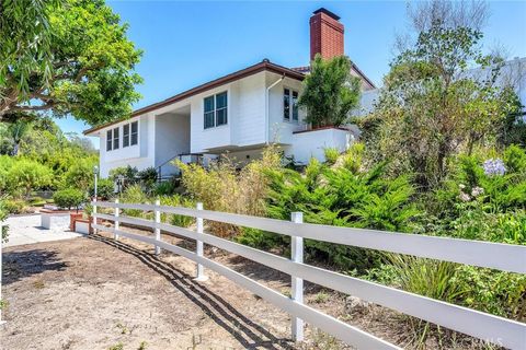 Photo of 4 Bridlewood Circle, Rolling Hills Estates, CA 90274 (MLS # PV26050997)
