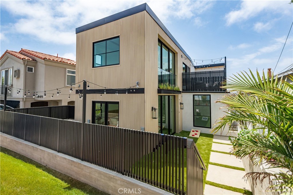2007 Ava Avenue