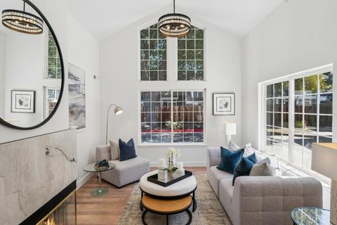 Photo of 1005 Live Oak Terrace, Sunnyvale, CA 94086 (MLS # ML82042347)