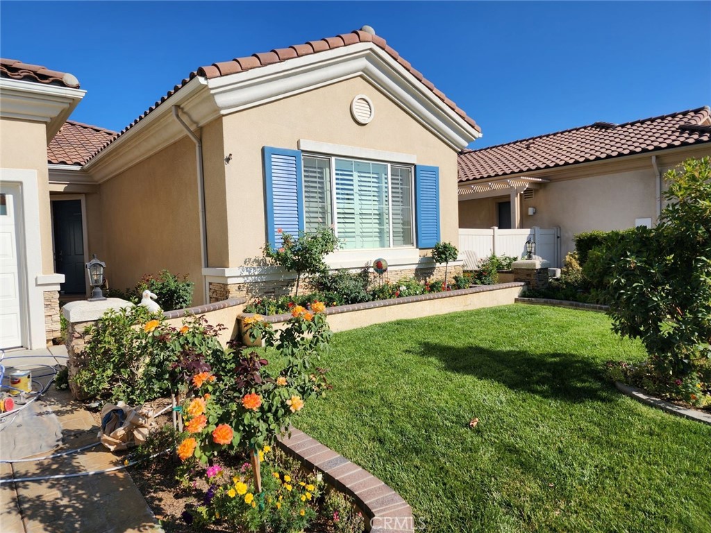 1776 Desert Almond Way