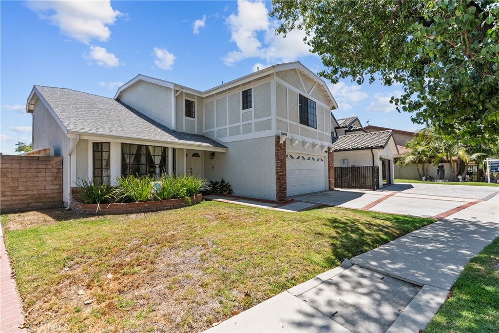 18012 Raymer ST