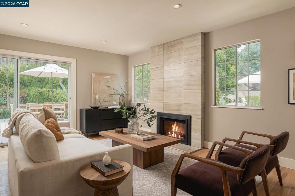 1422 Novato Ct