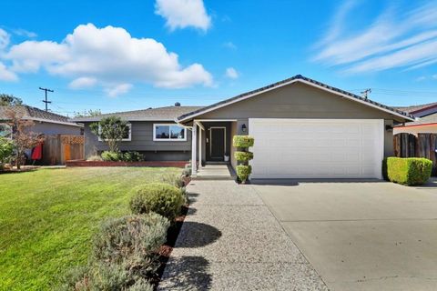 Photo of 5321 Garwood Drive, San Jose, CA 95118 (MLS # ML82024257) Photo of 5321 Garwood Drive, San Jose, CA 95118 (MLS # ML82024257)