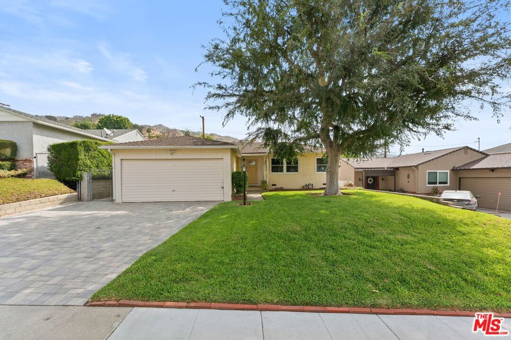 2812 Jolley Drive, Burbank CA 91504