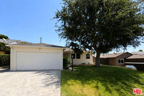 Photo of 2812 Jolley Drive, Burbank, CA 91504 (MLS # 26882047)