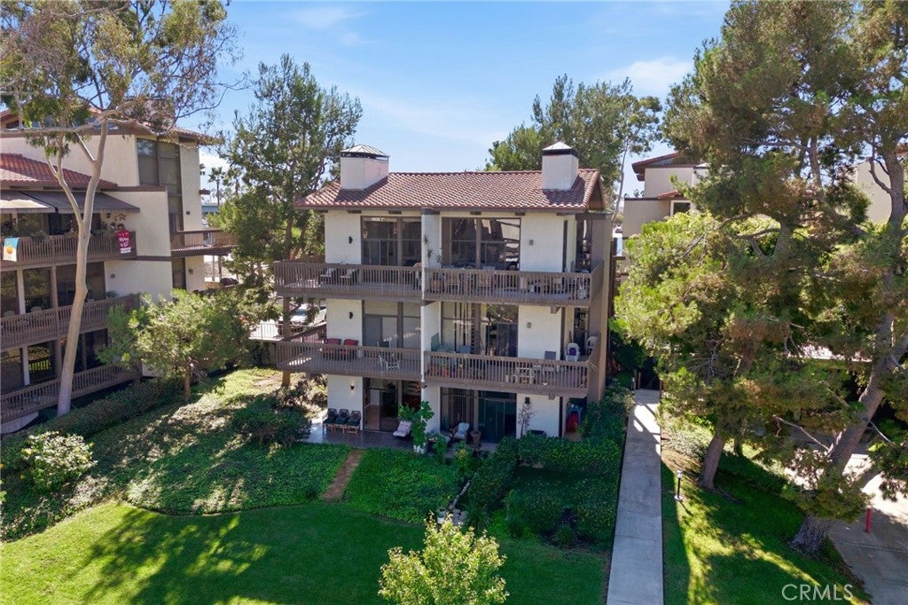 8103 N Marina Pacifica Drive N