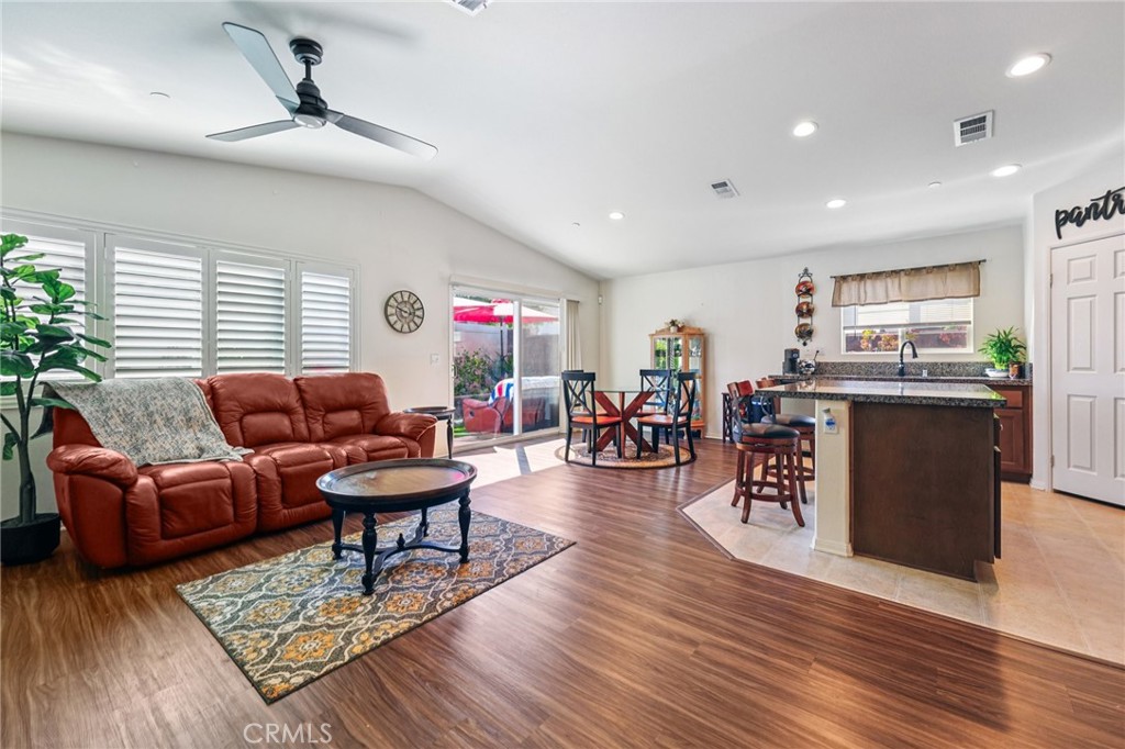 29114 Larch