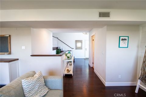 Tiny photo for 807 El Redondo Avenue, Redondo Beach, CA 90277 (MLS # SB25174571)