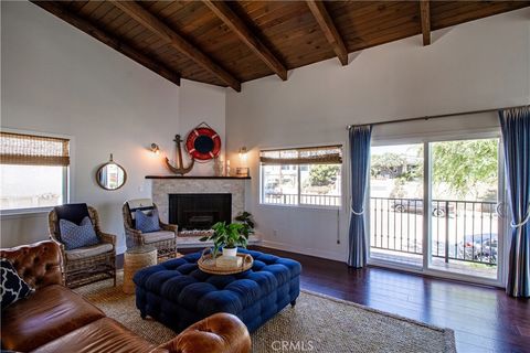 Tiny photo for 807 El Redondo Avenue, Redondo Beach, CA 90277 (MLS # SB25174571)