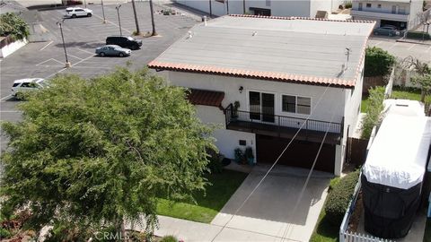 Tiny photo for 807 El Redondo Avenue, Redondo Beach, CA 90277 (MLS # SB25174571)