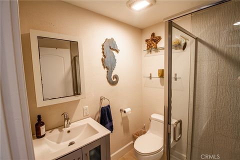 Tiny photo for 807 El Redondo Avenue, Redondo Beach, CA 90277 (MLS # SB25174571)