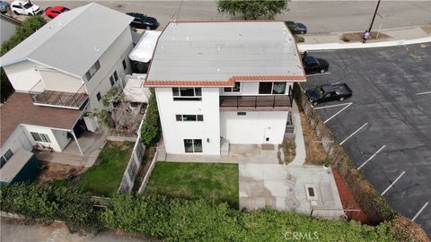 Tiny photo for 807 El Redondo Avenue, Redondo Beach, CA 90277 (MLS # SB25174571)