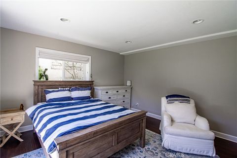 Tiny photo for 807 El Redondo Avenue, Redondo Beach, CA 90277 (MLS # SB25174571)