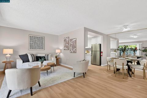Photo of 1109 Golden Rain Rd RD #4, Walnut Creek, CA 94595 (MLS # 41134576)