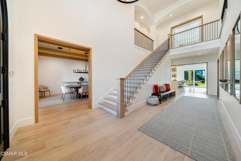 2784 Queens Garden Court