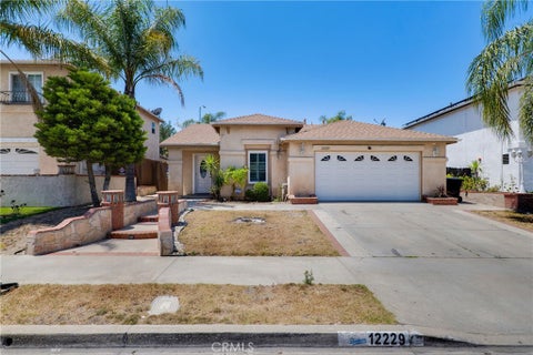 Photo of 12229 Canyon Hill AVE, Sylmar, CA 91342 (MLS # SR26121486)