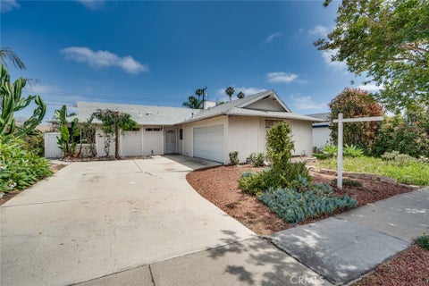 Featured picture for the property OC25145441
