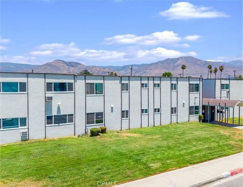 Photo of 26674 Ward Street, Highland, CA 92346 (MLS # CV26156698)