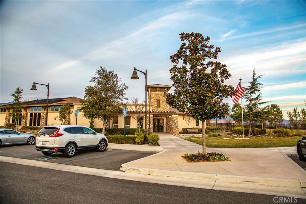 Four Seasons Beaumont - Residential