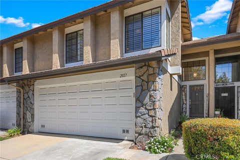 Photo of 2027 Driftstone DR, Glendora, CA 91740 (MLS # CV26182190)