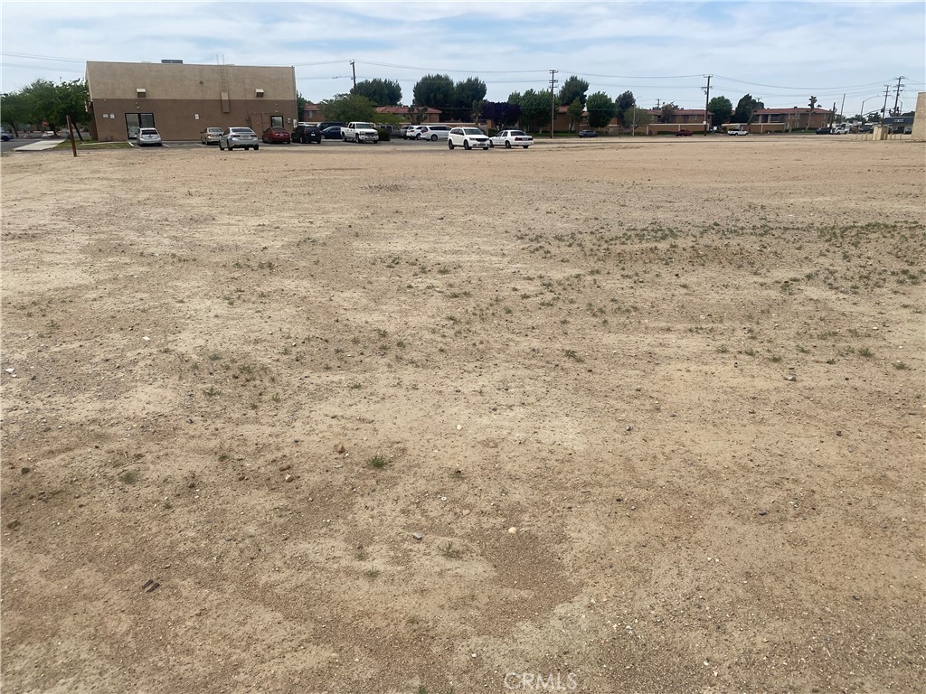 3 Commercial lots totaling 40,549sf located in the Civic Business Center of Victorville and part of the Specific Plan for the Civic Center. Great location. Close to Court House, City Hall, and Interstate 15. all 3 lots, APN numbers 0396-151-02-0000, 039615101-0000, 0396-161-16-0000 will be sold together,