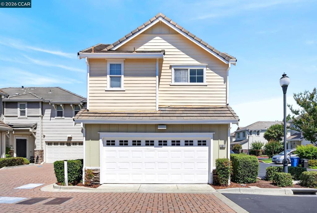 1311 Tapestry Ln