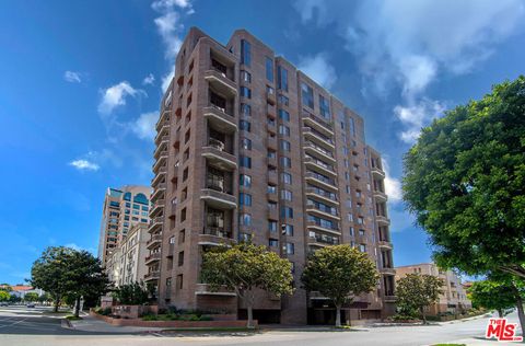 Photo of 10550 Wilshire Boulevard #503, Los Angeles, CA 90024 (MLS # 26841515)