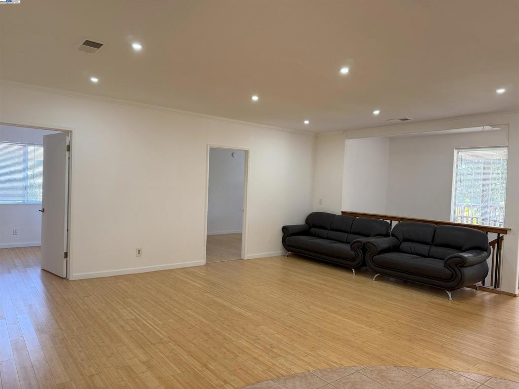 EL SOBRANTE - Residential