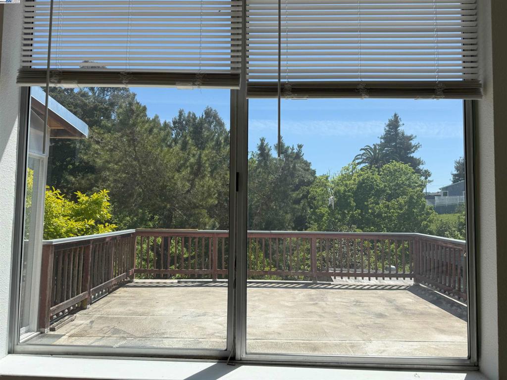 EL SOBRANTE - Residential