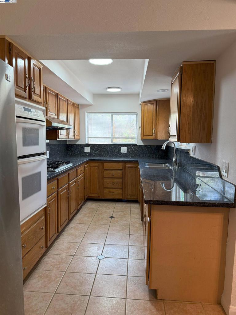 EL SOBRANTE - Residential