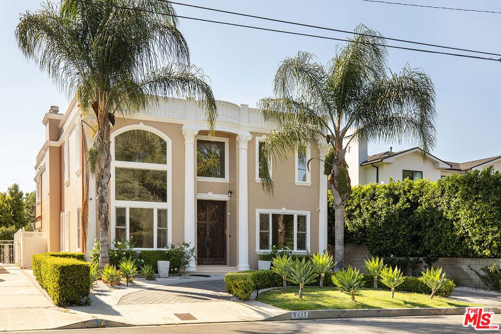 Photo of 5117 Rubio Avenue, Encino, CA 91436 (MLS # 26671523)