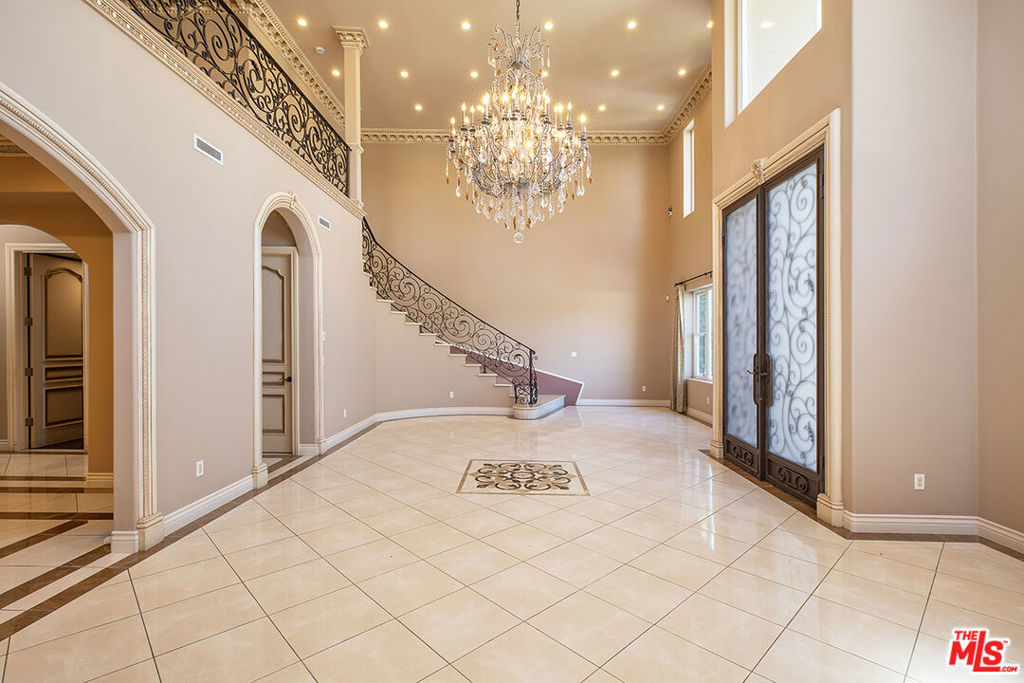 5117 Rubio Avenue