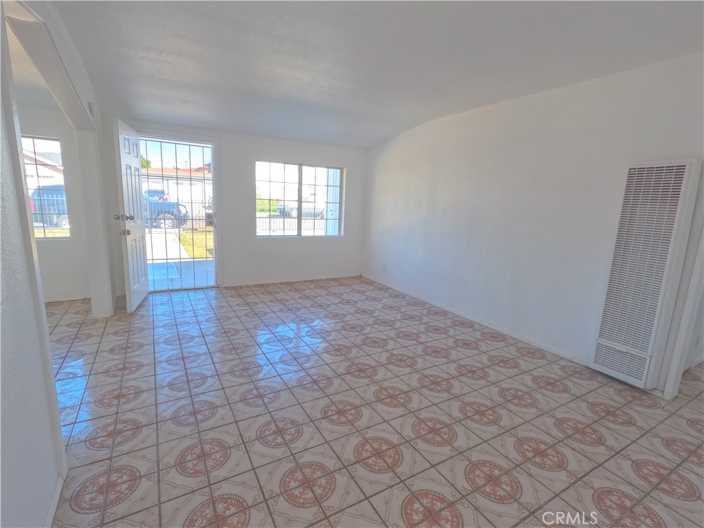 8702 Fontana Street