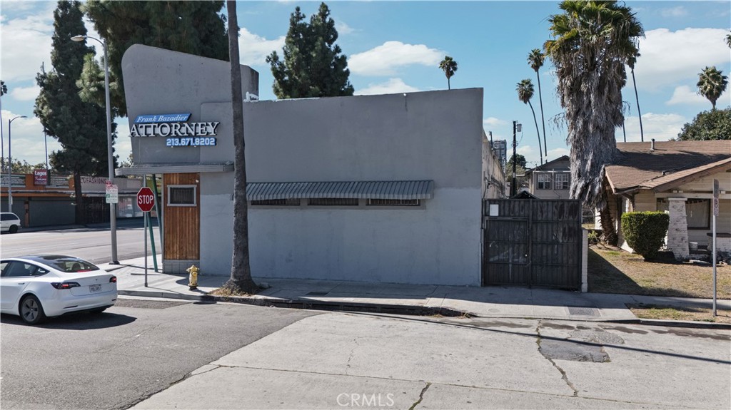 2401 W Martin Luther King Jr