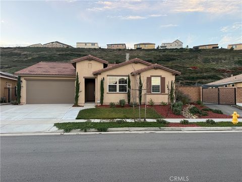 2690 Santa Fiora Corona CA 92882