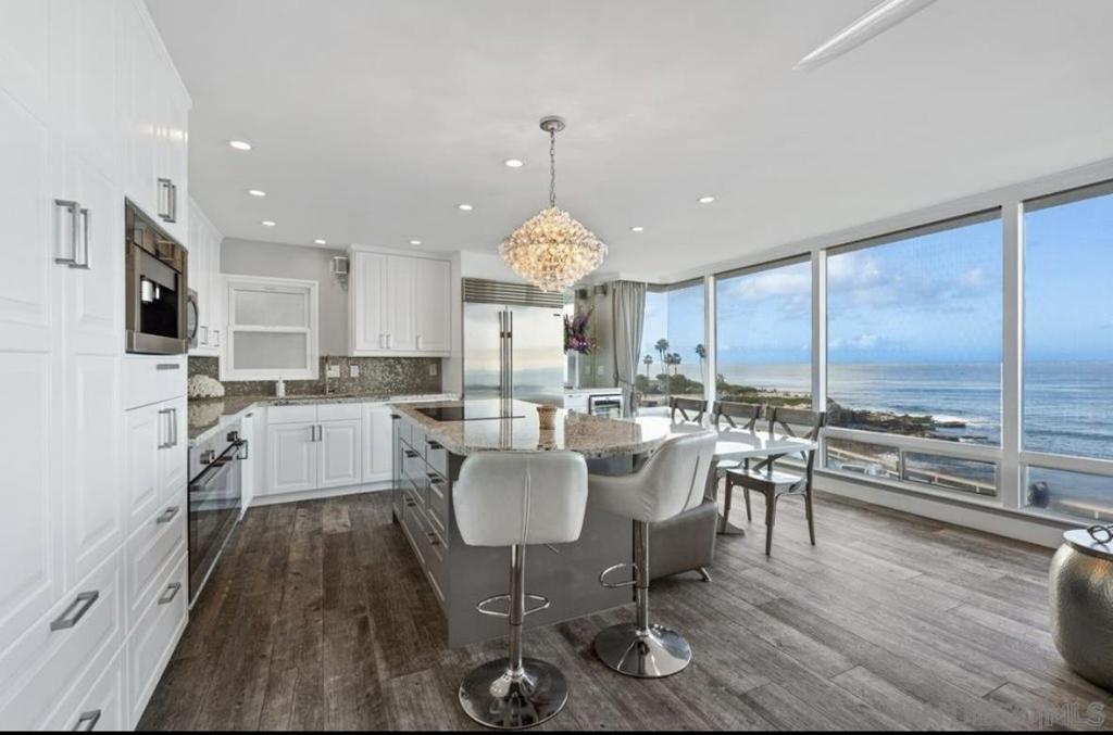 1219 COAST BLVD. #4