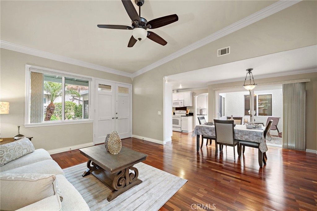 592 Avenida Majorca A