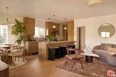 Photo of 2411 Abbot Kinney Boulevard, Los Angeles, CA 90291 (MLS # 26872933)
