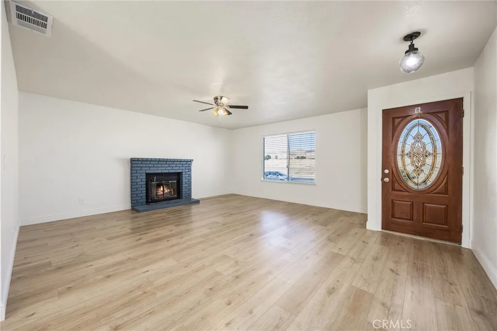 Coalinga, California 93210, United States, 3 Bedrooms Bedrooms, ,2 BathroomsBathrooms,Residential,Active,235803