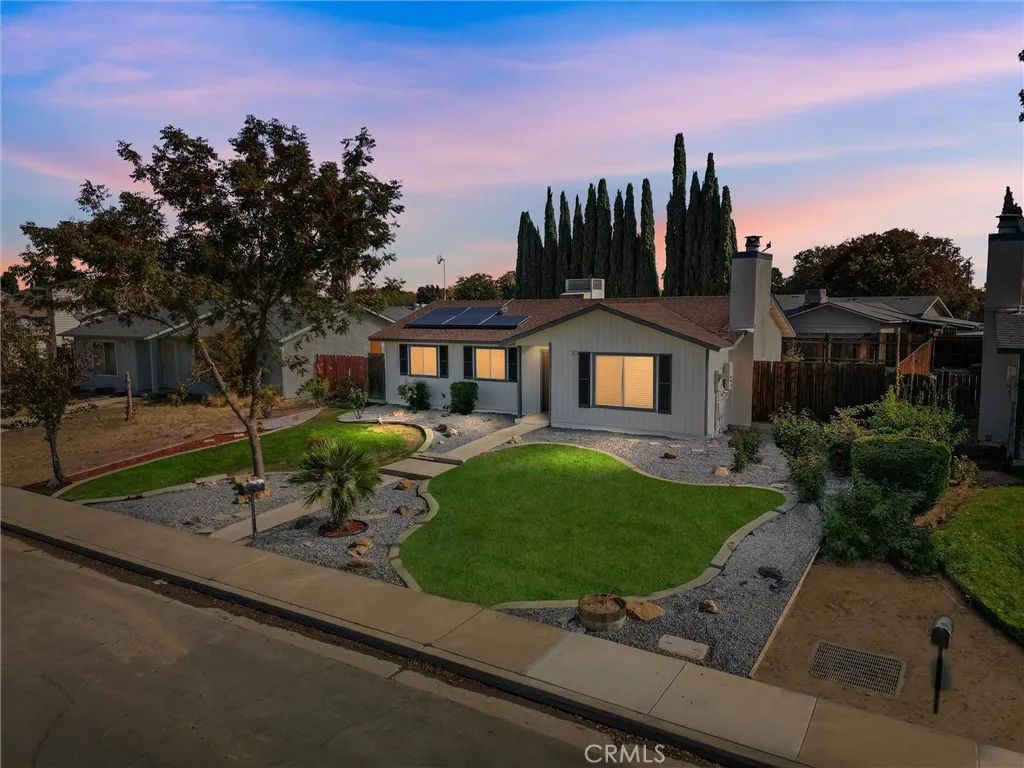 Coalinga, California 93210, United States, 3 Bedrooms Bedrooms, ,2 BathroomsBathrooms,Residential,Active,235803