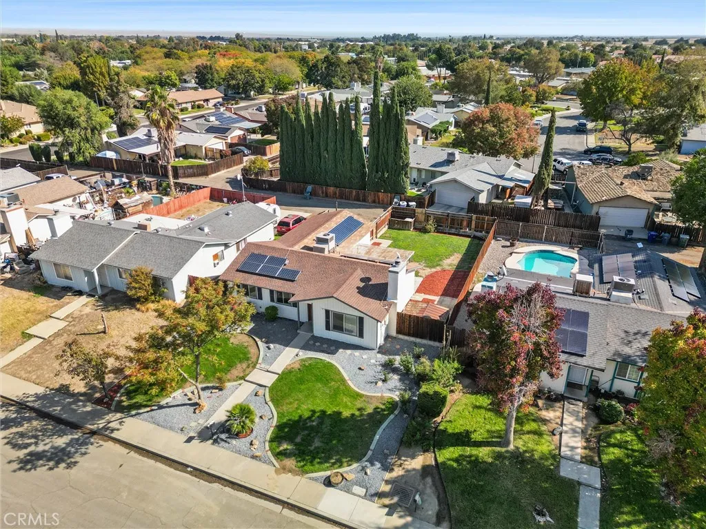 Coalinga, California 93210, United States, 3 Bedrooms Bedrooms, ,2 BathroomsBathrooms,Residential,Active,235803