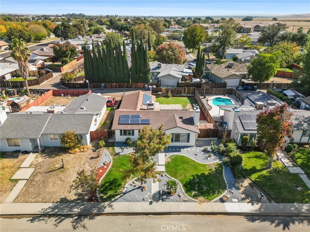 Coalinga, California 93210, United States, 3 Bedrooms Bedrooms, ,2 BathroomsBathrooms,Residential,Active,235803