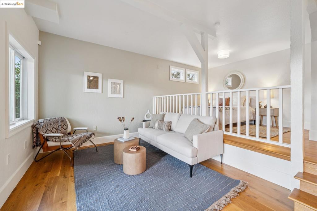 GLENVIEW - Residential