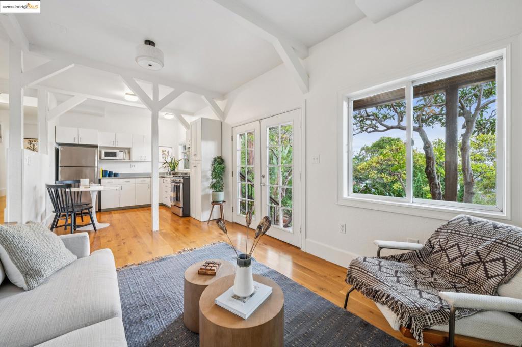 GLENVIEW - Residential