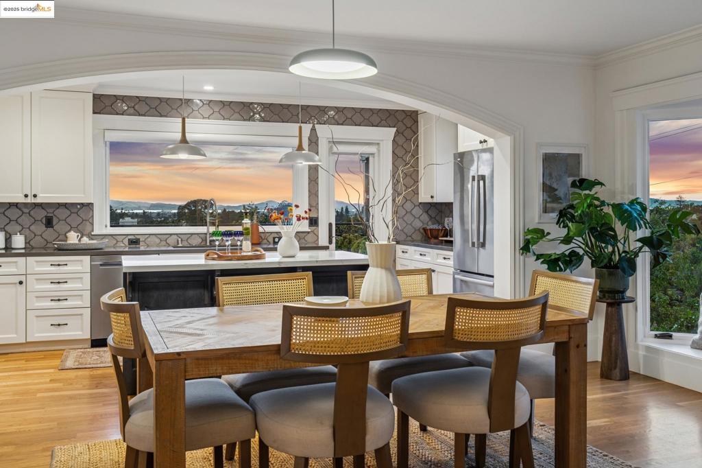 GLENVIEW - Residential