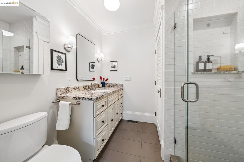 GLENVIEW - Residential