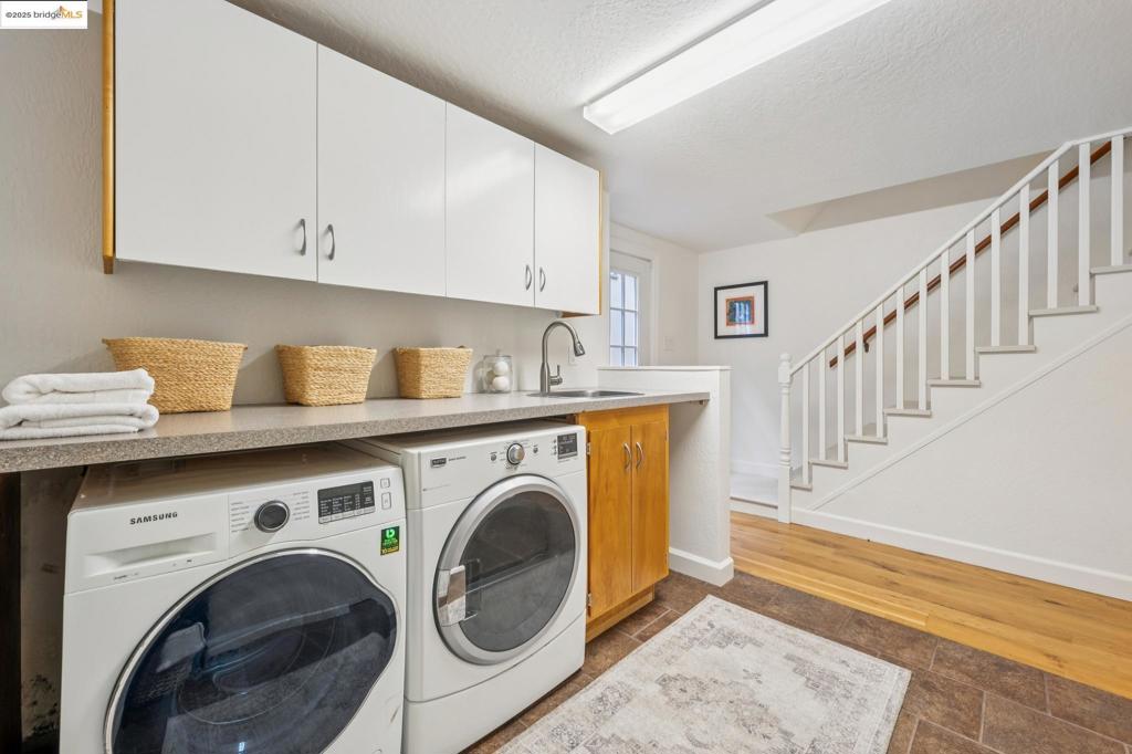 GLENVIEW - Residential