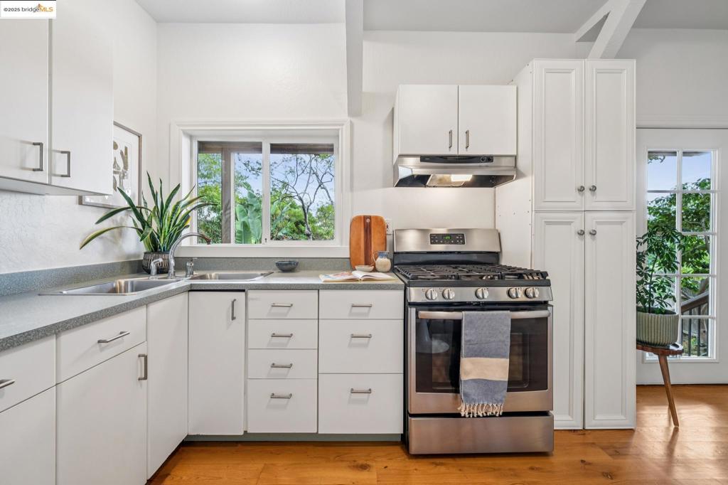 GLENVIEW - Residential