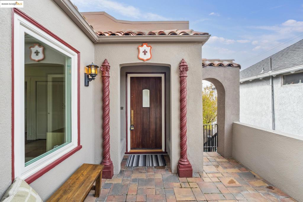 GLENVIEW - Residential