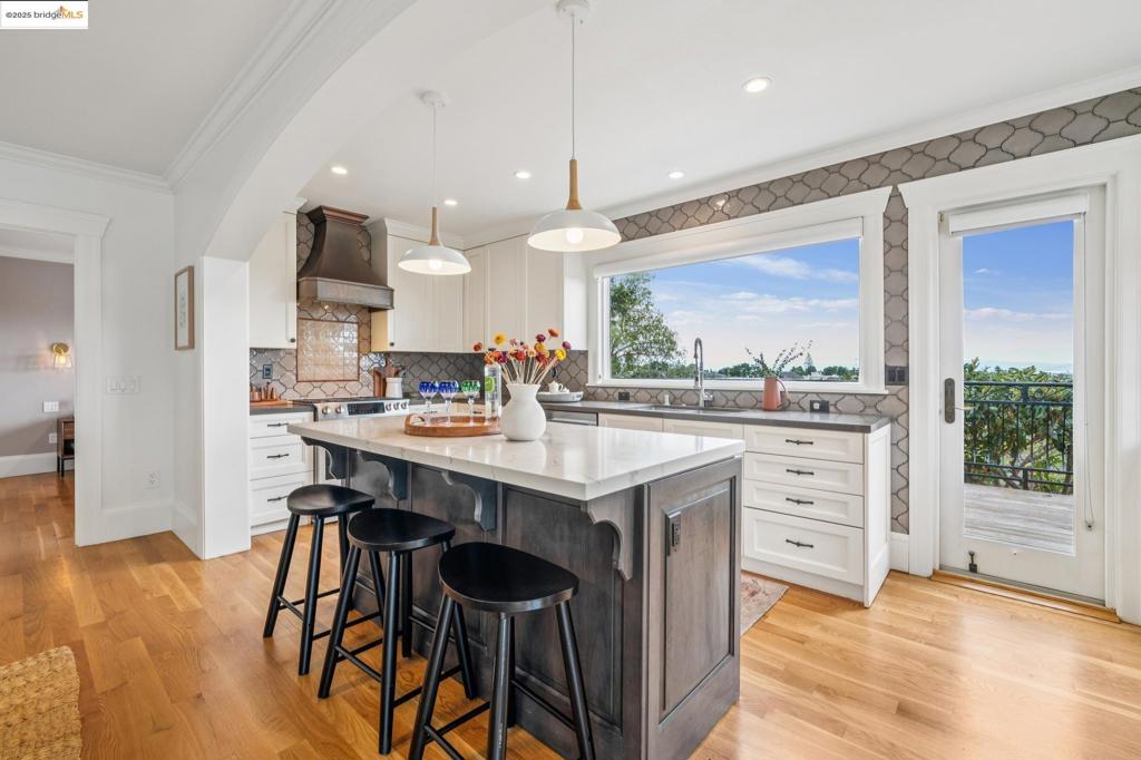 GLENVIEW - Residential